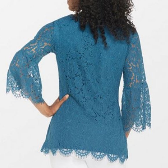 Isaac Mizrahi Floral Lace 3/4 Bell Sleeve Tunic - Picture 2 of 2